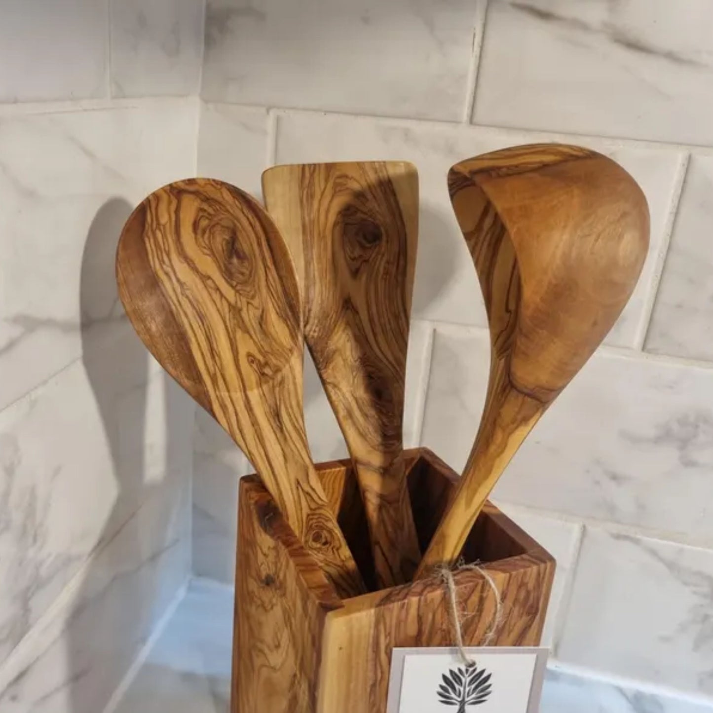 Juego de 3 utensilios de madera de olivo (cuchara, espátula y cucharón)